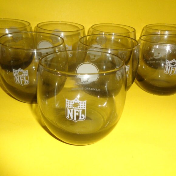 Cleveland Browns NFL Glass Tumblers, Set Of 8, Excellent Condition - Picture 5 of 5